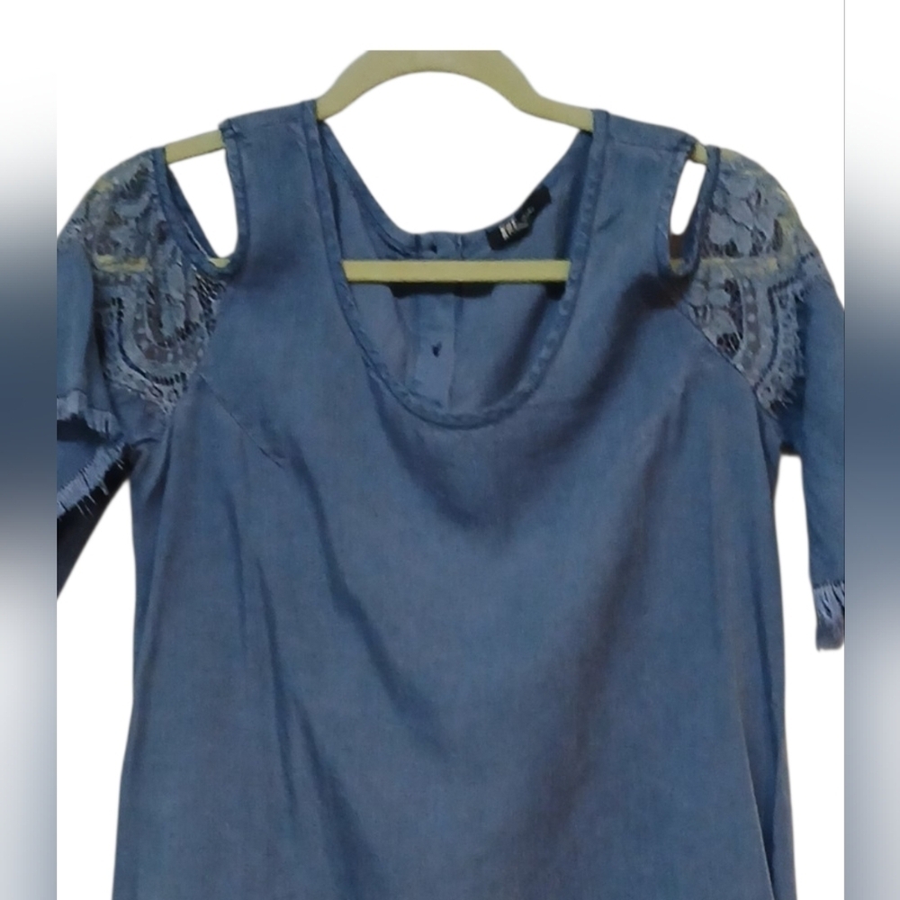 KUT- NWOT Blue Cold Shoulder Blouse W/Fringe Along Hem & Sleeve, Matching Lace. - Picture 3 of 10